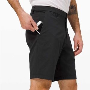 Lululemon Commission Classic Short 9” *Light